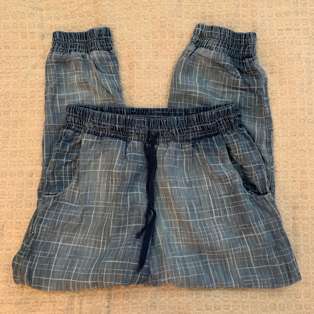 Cloth & Stone psnts